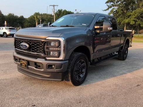 Used 2024 Ford F250 Lariat w/ Lariat Ultimate Package AWD/4WD image 8