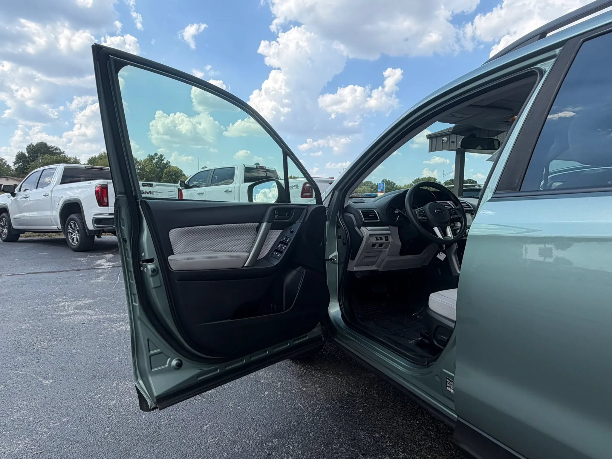 Used 2018 Subaru Forester 2.5i Premium w/ All-Weather Package AWD/4WD image 62