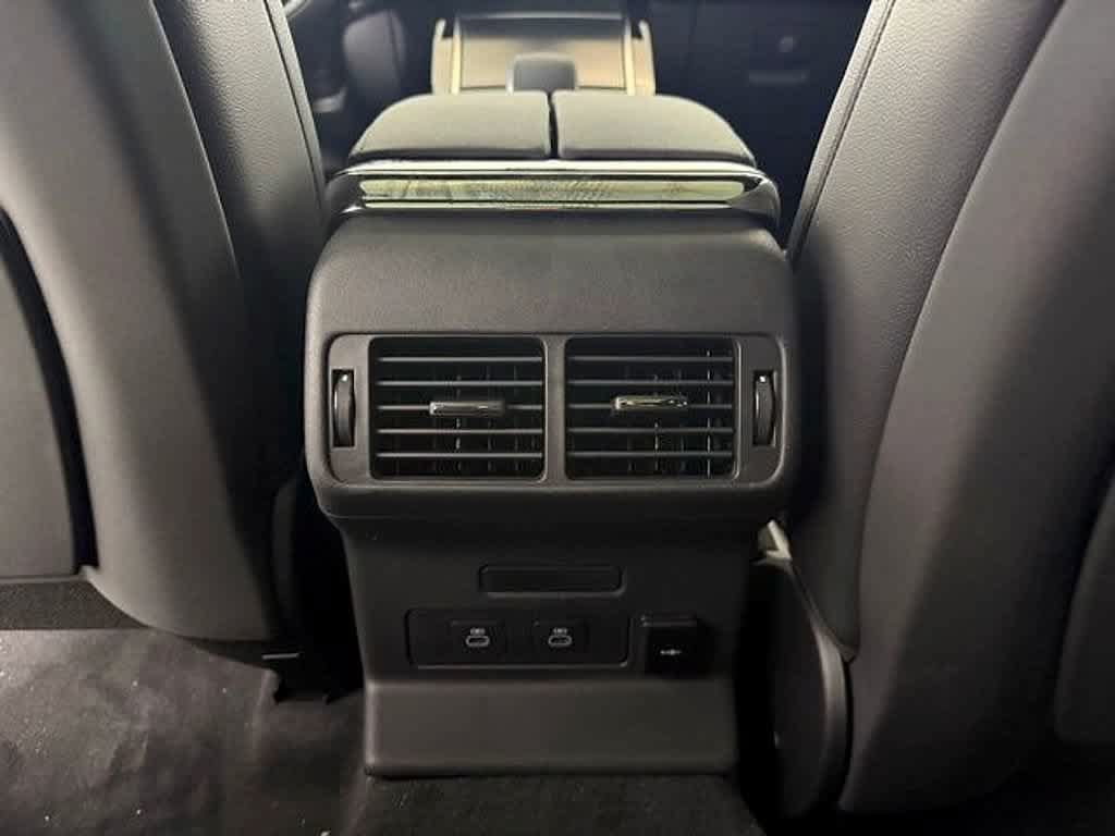 New 2026 Land Rover Range Rover Velar S AWD/4WD image 19