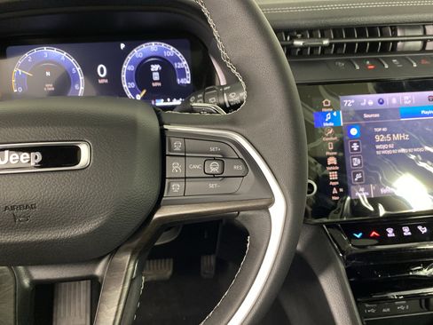 New 2026 Jeep Grand Cherokee Limited image 40