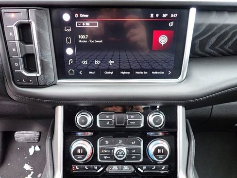 Used 2022 GMC Yukon Denali image 28