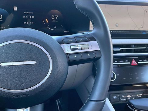 Certified 2025 Hyundai Tucson SEL image 19