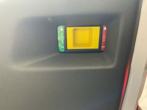 Used 2024 Ford Transit 350 XLT image 32