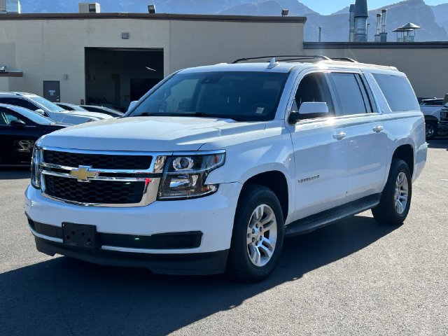 Used 2018 Chevrolet Suburban LT AWD/4WD image 7