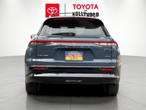 New 2026 Toyota Crown Signia image 5