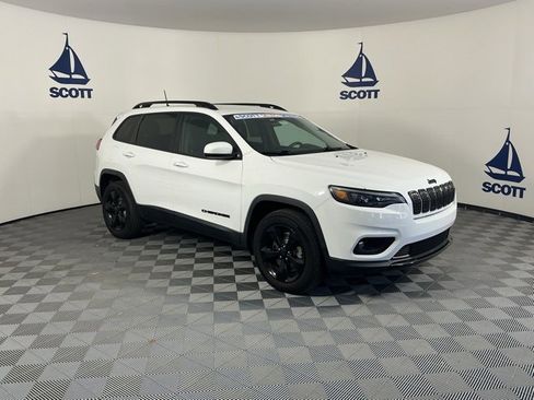 Used 2020 Jeep Cherokee Latitude Plus image 1