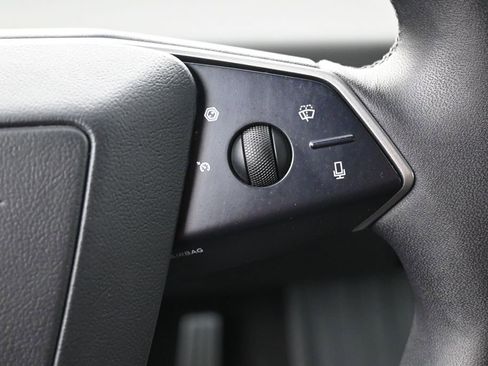 Used 2024 Tesla Cybertruck AWD Crew Cab image 22