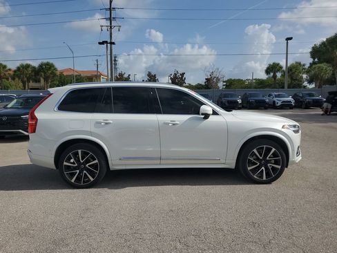 Used 2023 Volvo XC90 B6 Plus w/ Protection Package AWD/4WD image 4