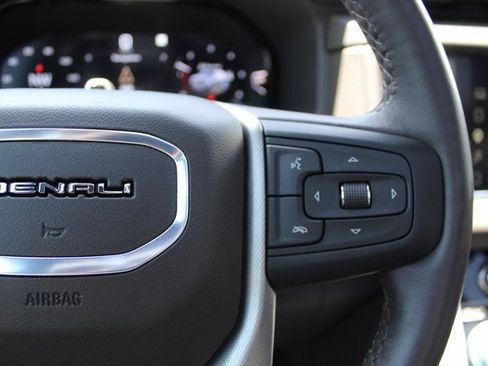 Used 2024 GMC Yukon Denali w/ Advanced Technology Package AWD/4WD image 26