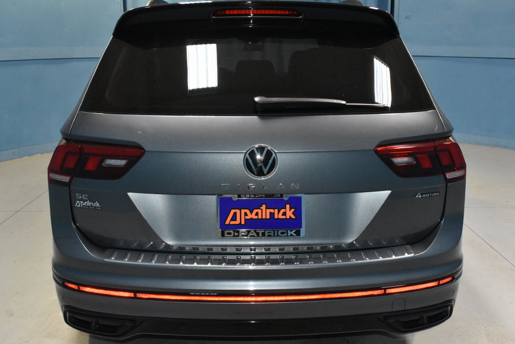 Used 2024 Volkswagen Tiguan SE R-Line AWD/4WD image 27