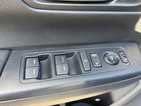 Used 2024 Honda CR-V LX image 25