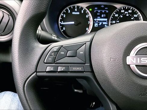 New 2025 Nissan Kicks Play S image 23