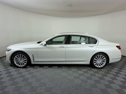 Used 2020 BMW 740i RWD image 2