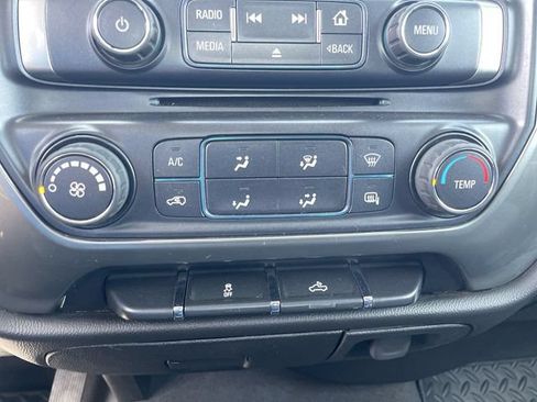 Used 2019 Chevrolet Silverado 1500 LT AWD/4WD image 32