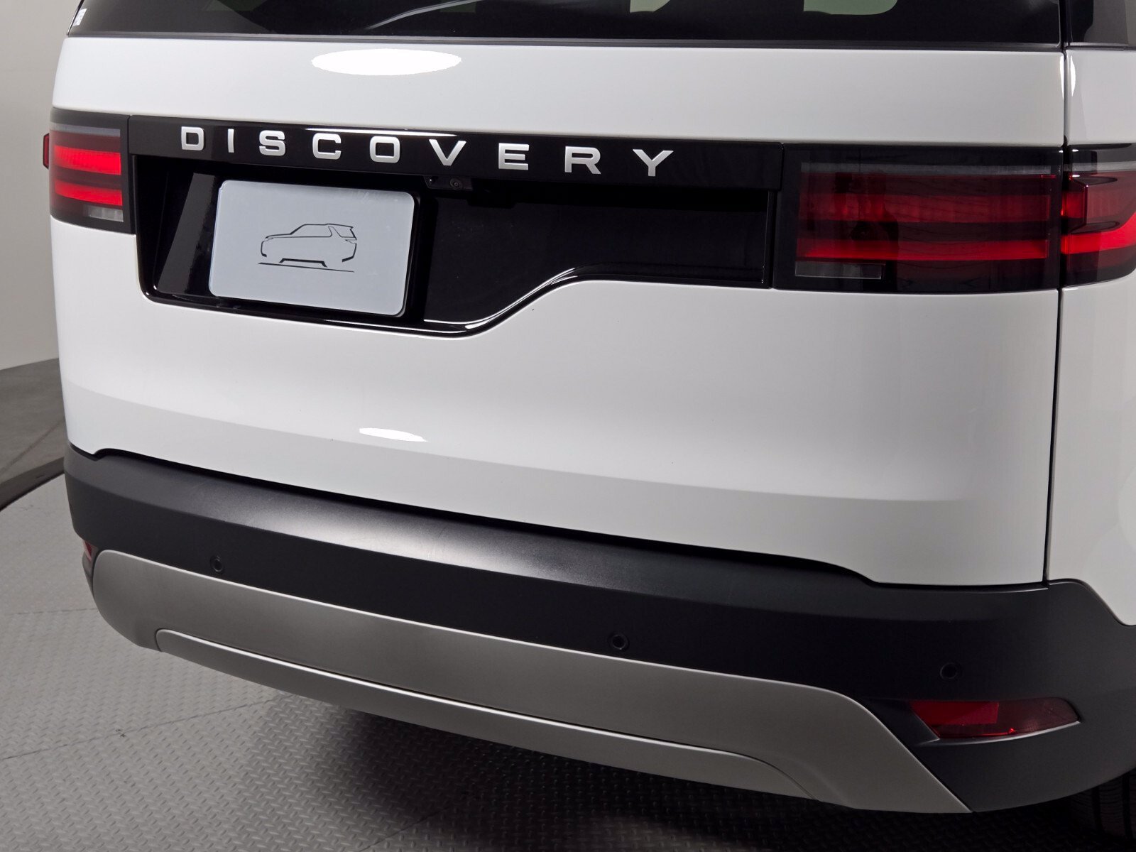 Used 2026 Land Rover Discovery S AWD/4WD image 7