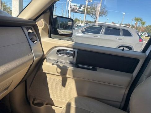 Used 2016 Ford Expedition EL XLT w/ Equipment Group 202A image 14
