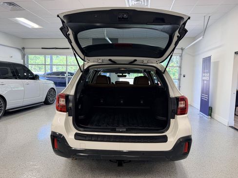 Used 2018 Subaru Outback 2.5i Touring w/ Protection Package #1 AWD/4WD image 23
