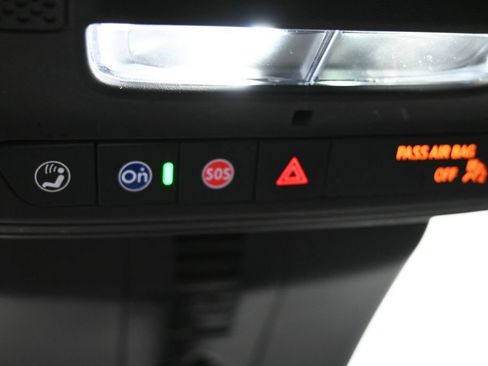 Used 2024 Chevrolet Traverse LT FWD image 35