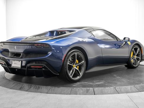 Used 2024 Ferrari 296 GTS RWD image 15