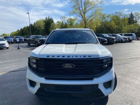 Certified 2025 Ford Expedition Max Platinum w/ Stealth Performance Package AWD/4WD image 5