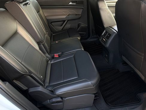 Used 2022 Volkswagen Atlas SE image 24