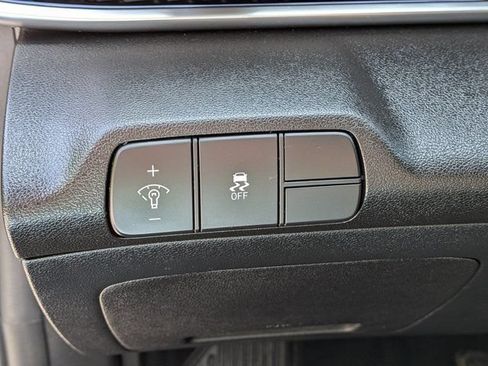 Certified 2025 Hyundai Elantra SEL FWD image 25
