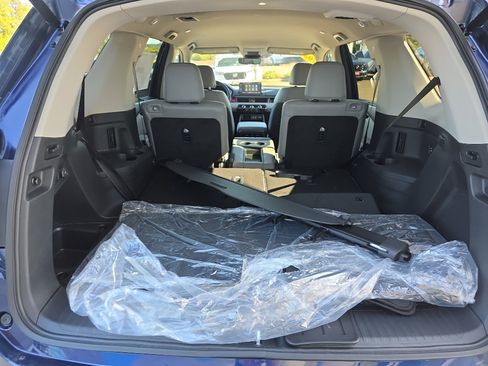 New 2025 Honda Pilot EX-L image 6