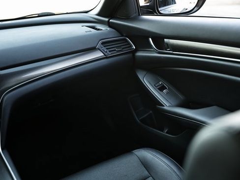 Used 2019 Honda Accord Sport image 27