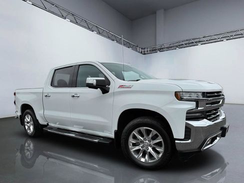 Used 2019 Chevrolet Silverado 1500 LTZ AWD/4WD image 26