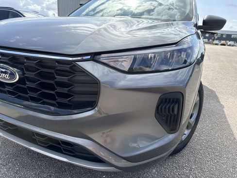 Used 2023 Ford Escape ST-Line w/ Tech Pack #1 image 9