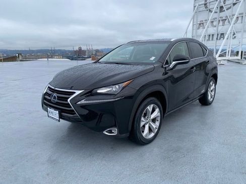 Used 2017 Lexus NX 300h AWD image 4