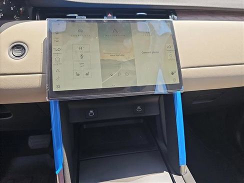 New 2024 Land Rover Discovery Sport S image 13