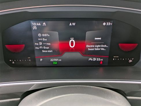 Used 2022 Volkswagen Tiguan SE R-Line image 20