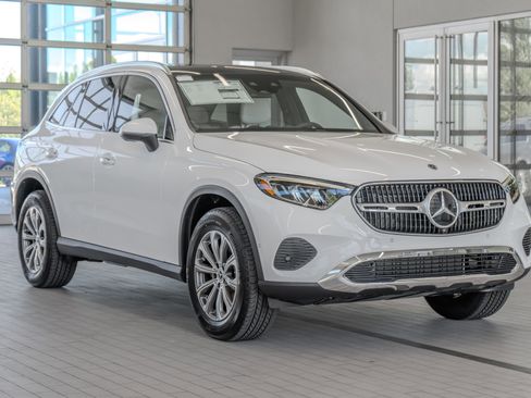 Used 2026 Mercedes-Benz GLC 300 4MATIC image 21