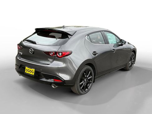 New 2026 MAZDA MAZDA3 Hatchback w/Premium Plus Pkg image 5