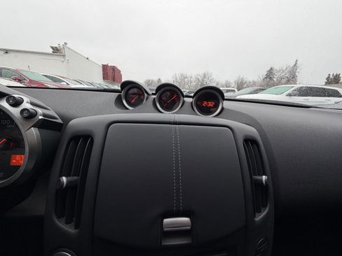 Used 2012 Nissan 370Z Coupe image 16