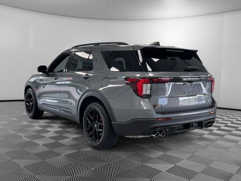 Used 2025 Ford Explorer ST AWD/4WD image 6