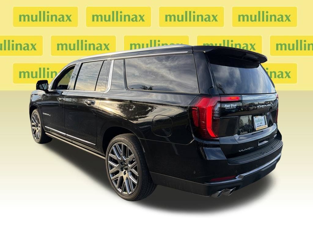 Used 2026 GMC Yukon XL Denali Ultimate w/ LPO, Floor Liner Package AWD/4WD image 6