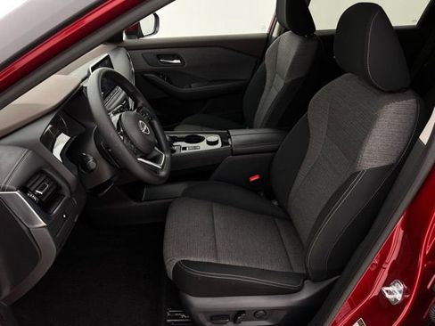 Used 2022 Nissan Rogue SV AWD/4WD image 11