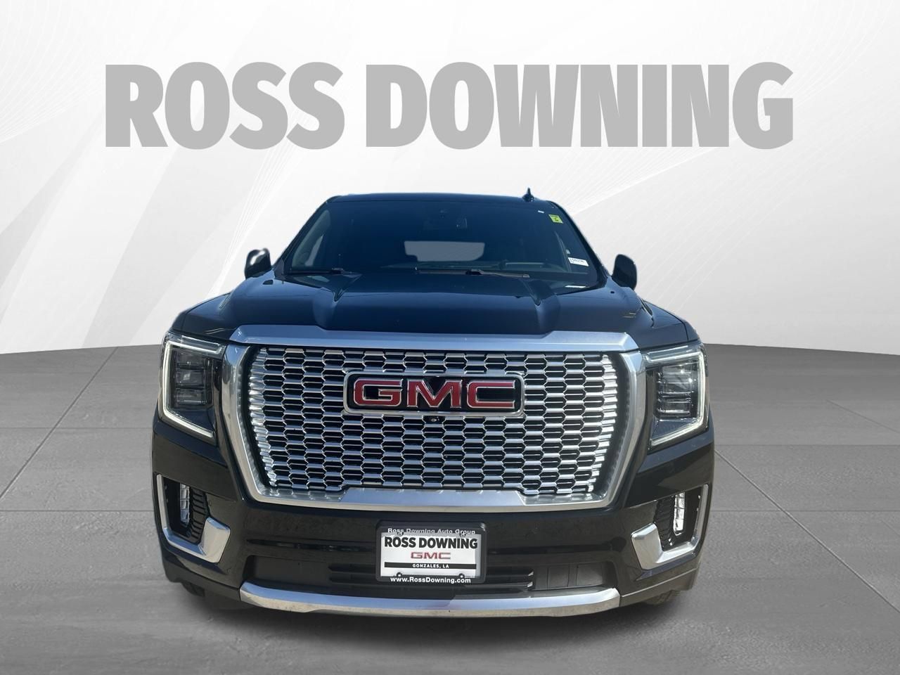 Used 2023 GMC Yukon Denali AWD/4WD image 2