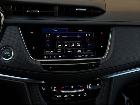 New 2025 Cadillac XT6 Luxury image 26