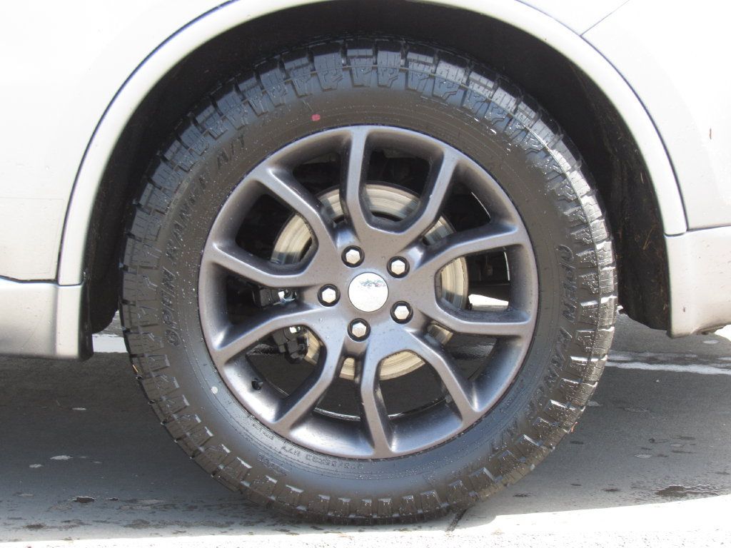 Used 2017 Dodge Durango R/T AWD/4WD image 40