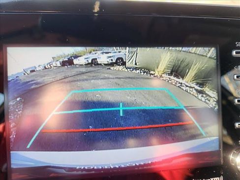 Used 2024 Toyota Camry SE image 31