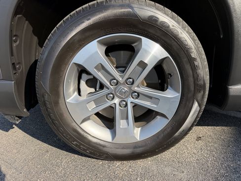 Used 2024 Honda Pilot EX-L image 13