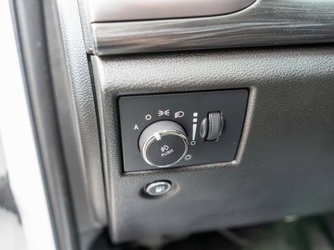 Used 2021 Jeep Grand Cherokee Freedom Edition AWD/4WD image 21
