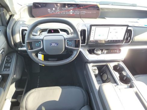 New 2027 Ford Expedition Platinum w/ Driver's Package RWD image 18