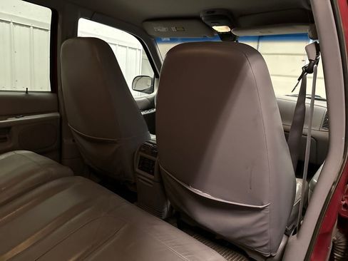 Used 2001 Ford Explorer XLT image 22