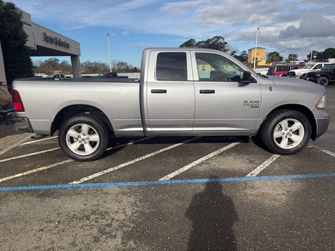 Used 2024 RAM 1500 Classic SLT image 19