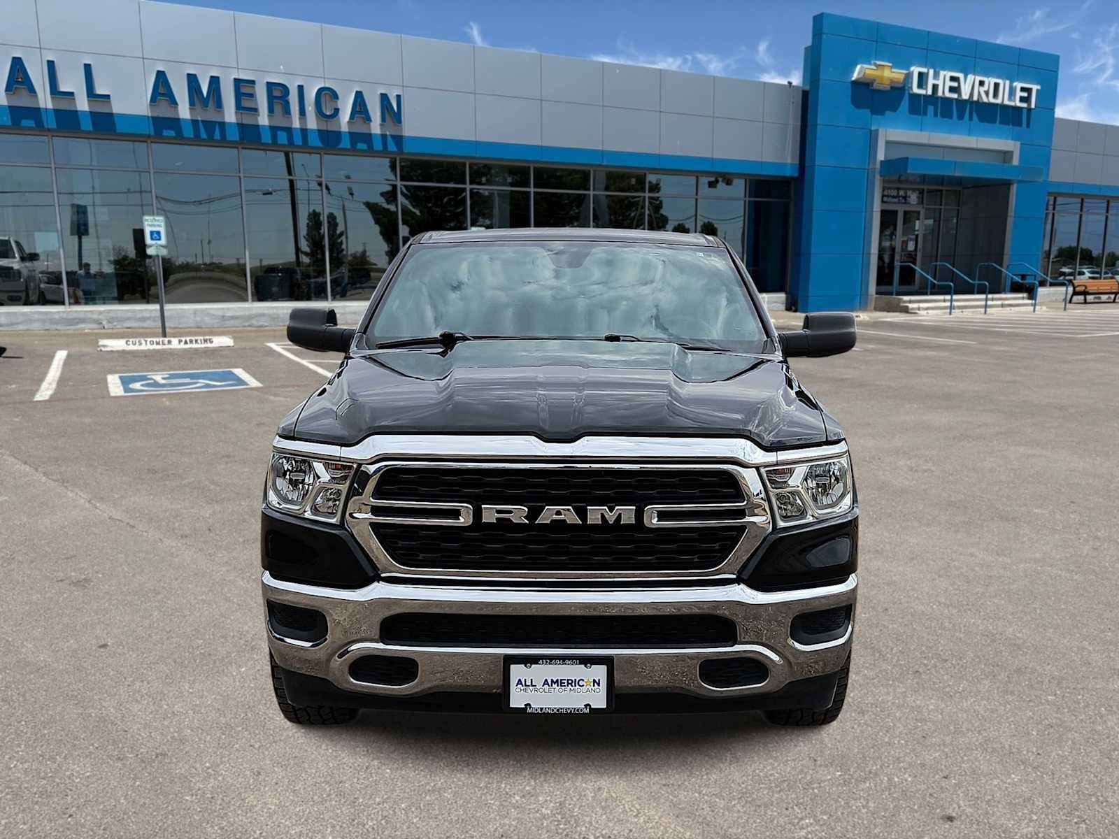Used 2023 RAM 1500 Lone Star AWD/4WD image 3