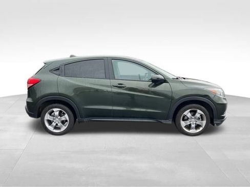 Used 2017 Honda HR-V EX image 9